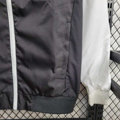 Windbreaker Bayern de Munique 24/25 - Branco e Preto